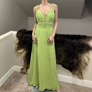 ElegantāGlitterāChiffonāwithĀ CrystalāBeadsāPartyāDressā&āShawl